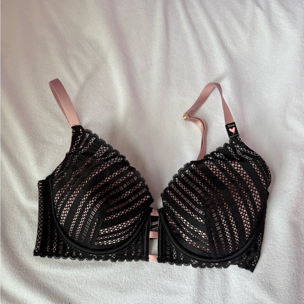 Victorias Secret Very Sexy Lined Plunge Bra